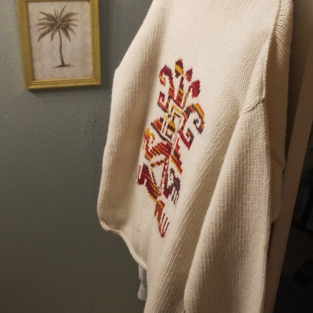 100% wool made by Ecuadorian Indians